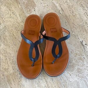 Fit Flop Black leather fit flops size 7